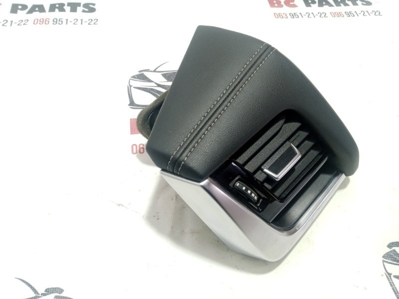 Воздуховод салона левый Rogue 2021 T33 2.5 Воздуховод салона левый Rogue 2021 T33 2.5