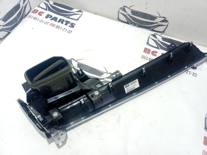 Воздуховод салона правый Rogue 2021 T33 2.5 Воздуховод салона правый Rogue 2021 T33 2.5