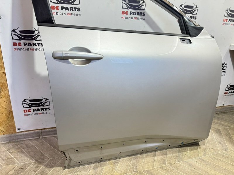 Дверь боковая передняя правая Nissan Rogue T33 2.5 Дверь боковая передняя правая Nissan Rogue T33 2.5