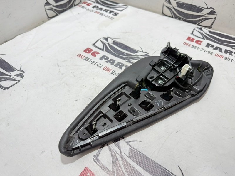 Накладка торпедо левая qashqai 2016-2022 J11 Накладка торпедо левая qashqai 2016-2022 J11