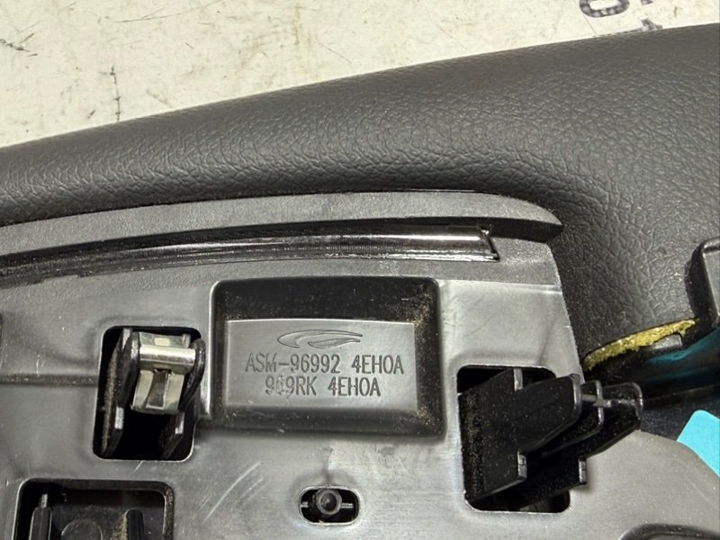 Накладка торпедо левая qashqai 2016-2022 J11 Накладка торпедо левая qashqai 2016-2022 J11