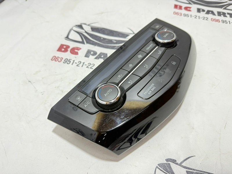 Блок управления климат-контролем qashqai 2016-2022 J11 Блок управления климат-контролем qashqai 2016-2022 J11