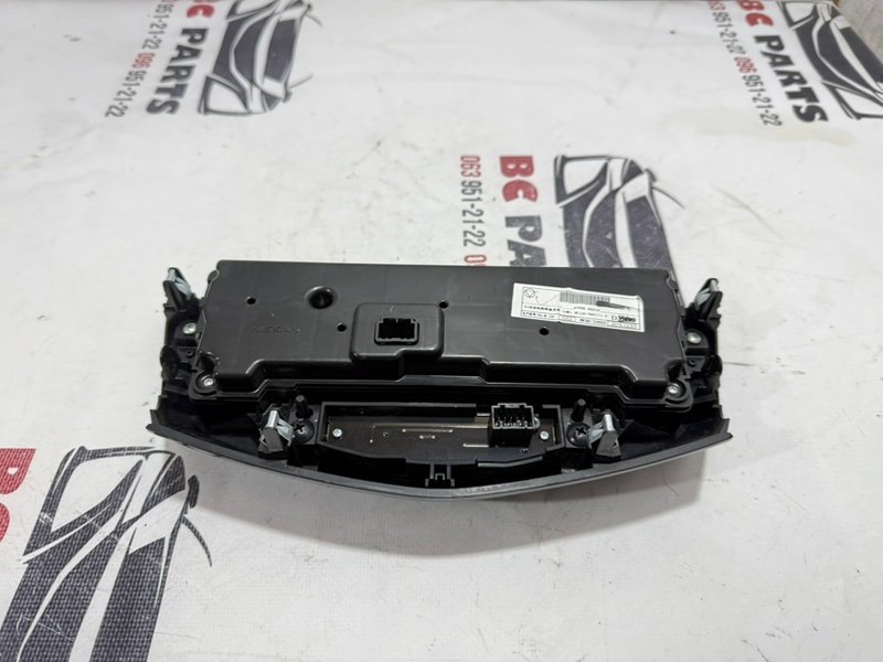 Блок управления климат-контролем qashqai 2016-2022 J11 Блок управления климат-контролем qashqai 2016-2022 J11