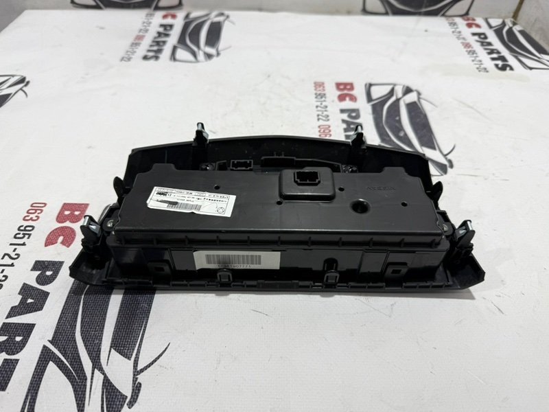 Блок управления климат-контролем qashqai 2016-2022 J11 Блок управления климат-контролем qashqai 2016-2022 J11