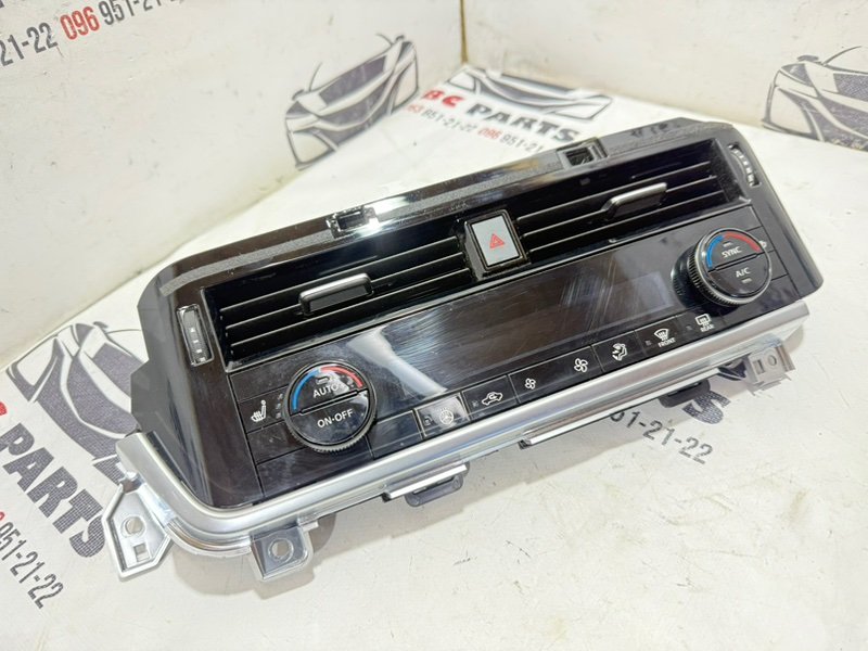 Блок управления климат-контролем Rogue 2021 T33 2.5