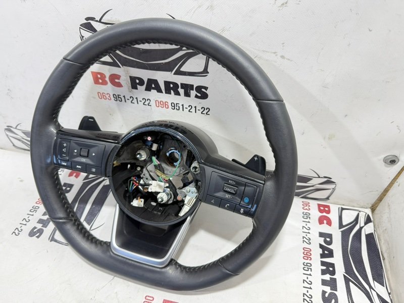 Руль Nissan Rogue T33 2.5