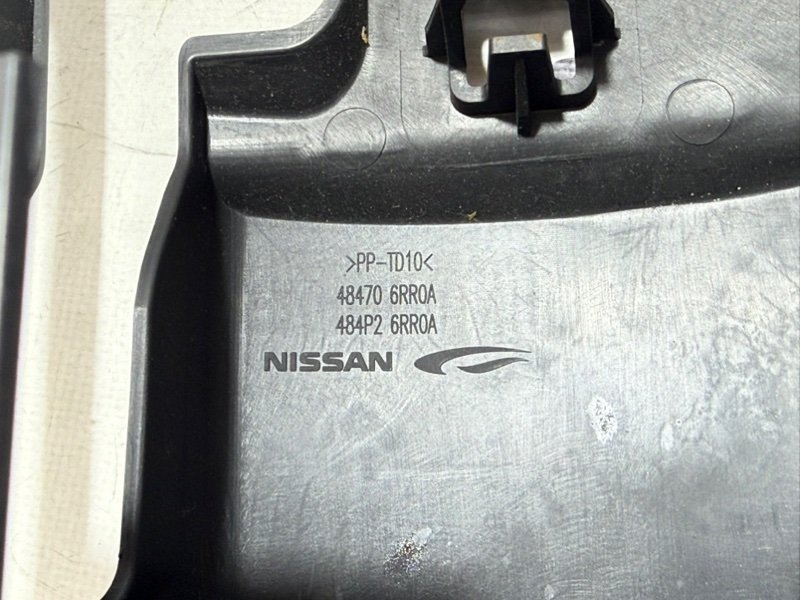 Кожух рулевой колонки Rogue 2021 T33 2.5