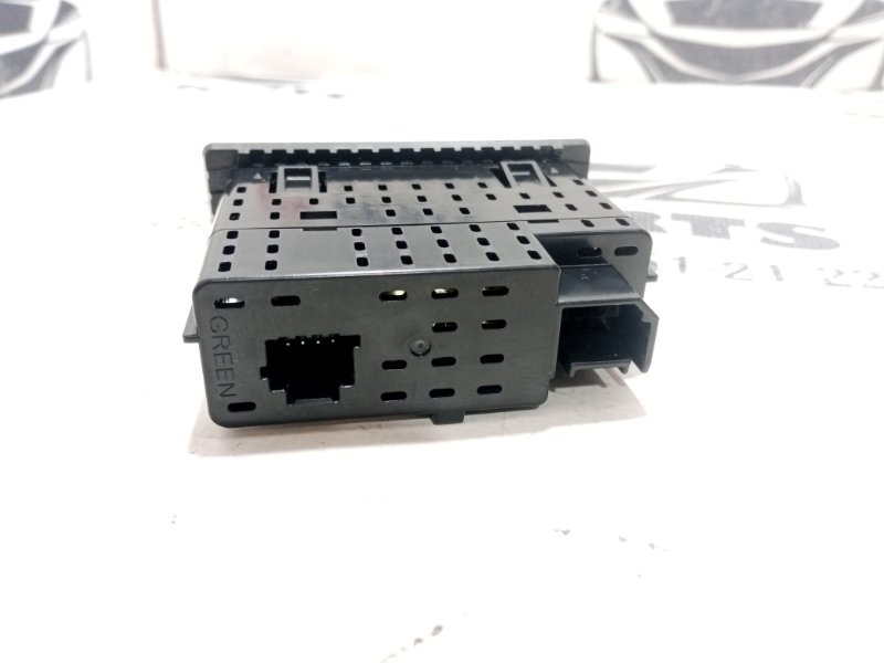 USB разъем Nissan Rogue T33 2.5