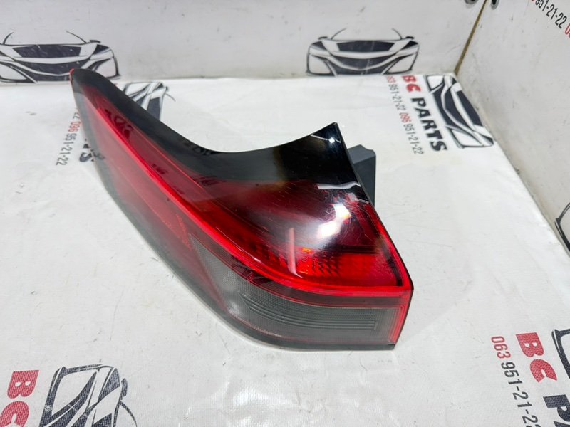 Фонарь наружный (в крыло) задний левый Nissan Rogue T33 2.5