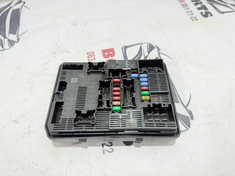 Запчасть блок ipdm Nissan Rogue 2021 T33 2.5 284b76ra0a Б/У Блок IPDM Nissan Rogue 2021 T33 2.5 284b76ra0a Б/У