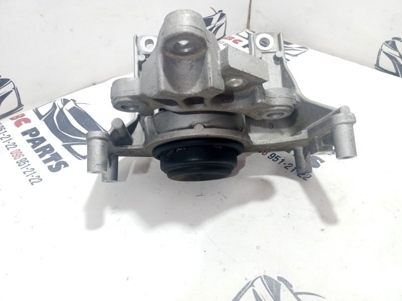 Подушка двигателя левая Rogue 2021 T33 2.5