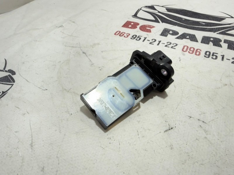 Датчик массового расхода воздуха Rogue 2021 T33 2.5