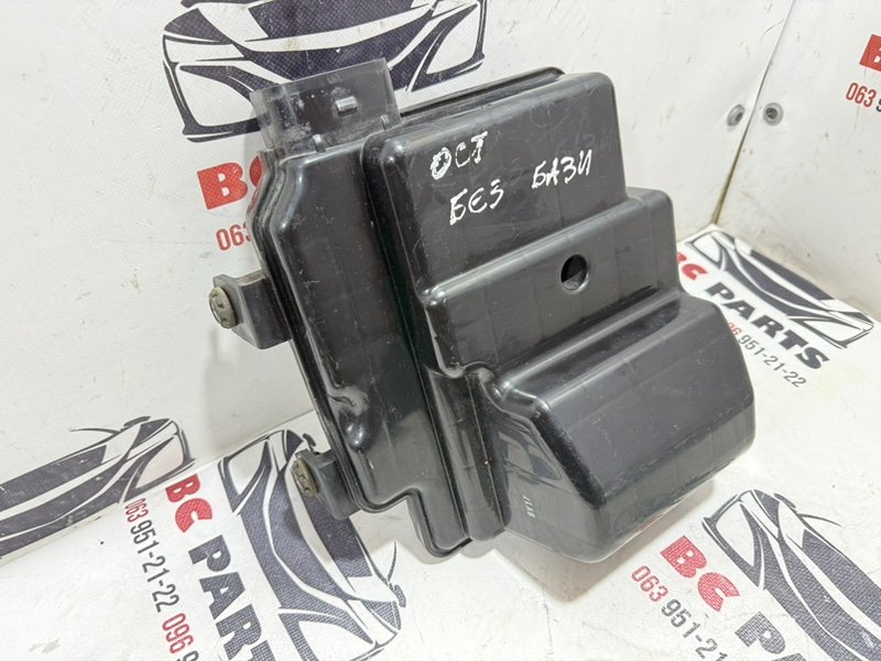 Резонатор воздушного фильтра Nissan Rogue 2013-2020 T32 2.5 16585-4BA1A Б/У