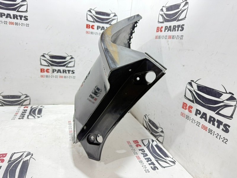 Клык бампера задний левый Rogue 2021 T33 2.5 Клык бампера задний левый Rogue 2021 T33 2.5