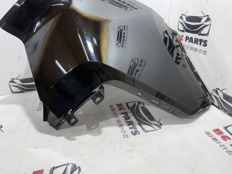 Клык бампера задний правый Rogue 2021 T33 2.5 Клык бампера задний правый Rogue 2021 T33 2.5