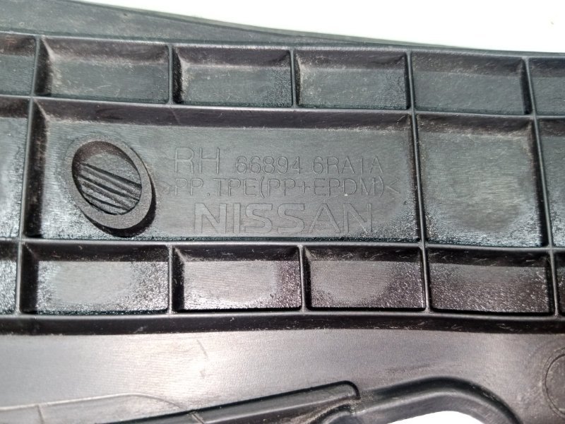 Уголок жабо правый Rogue 2021 T33 2.5