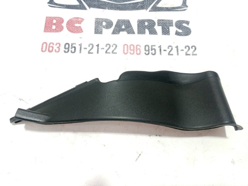 Уголок жабо левый Nissan Rogue 2021 T33 2.5 668956RA1A Б/У