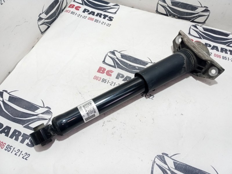 Амортизатор подвески задний Nissan Rogue 2021 T33 2.5 E6210-6RA1D Б/У