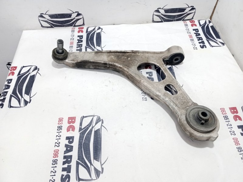 Рычаг подвески нижний передний левый Rogue 2021 T33 2.5