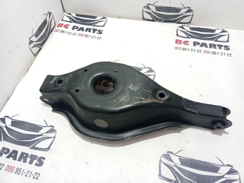 Рычаг подпружинный задний Rogue 2021 T33 2.5 Рычаг подпружинный задний Rogue 2021 T33 2.5