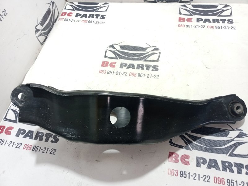 Рычаг подпружинный задний Rogue 2021 T33 2.5 Рычаг подпружинный задний Rogue 2021 T33 2.5