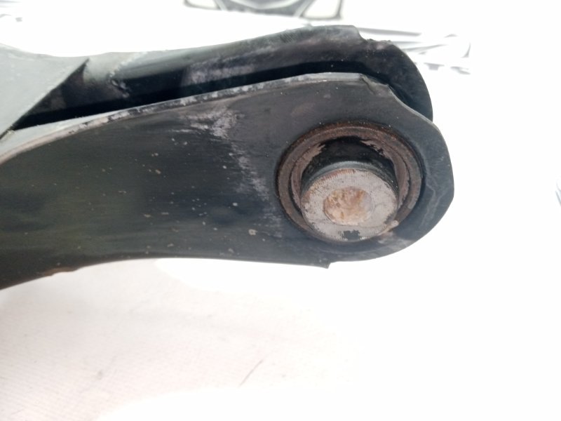 Рычаг подпружинный задний Rogue 2021 T33 2.5 Рычаг подпружинный задний Rogue 2021 T33 2.5