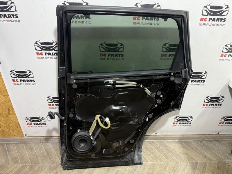 Дверь боковая задняя правая Rogue 2021 T33 2.5 Дверь боковая задняя правая Rogue 2021 T33 2.5