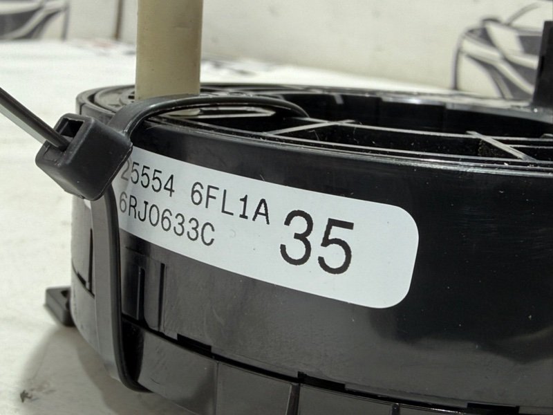 Шлейф подрулевой Rogue 2019 T32 QR25 2.5 Шлейф подрулевой Rogue 2019 T32 QR25 2.5