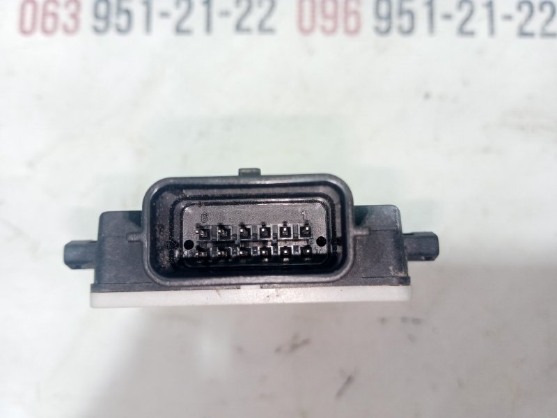 Датчик слепых зон задний Rogue 2021 T33 2.5