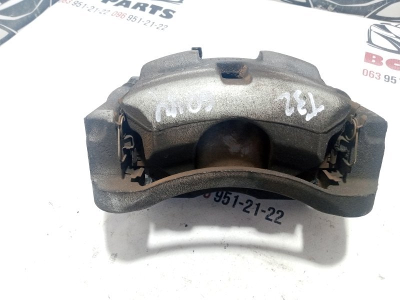 Суппорт тормозной передний правый Rogue 2019 T32 QR25 2.5