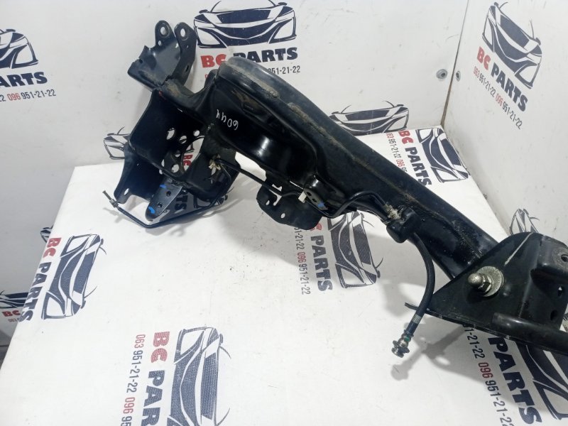 Рычаг подпружинный задний правый Rogue 2019 T32 QR25 2.5