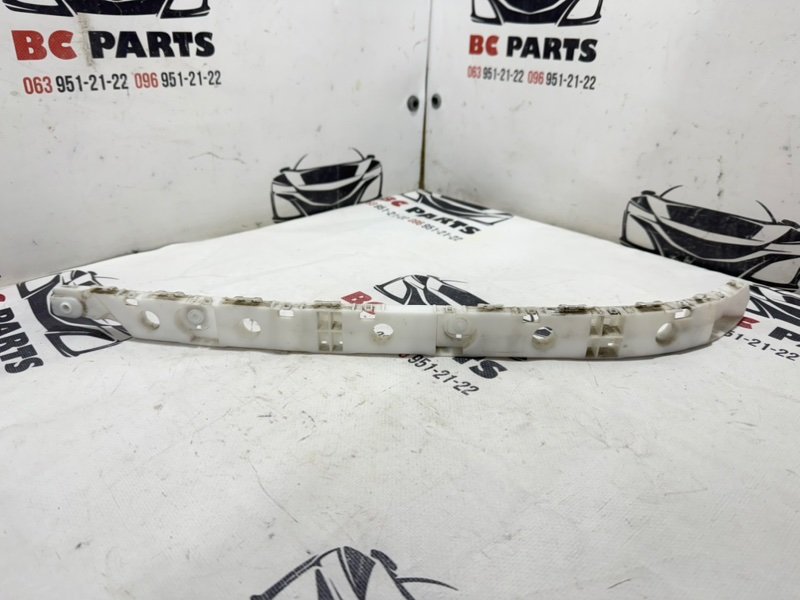 Направляющая бампера задняя левая Nissan Rogue 2019 T32 QR25 2.5 852214ba1a Б/У