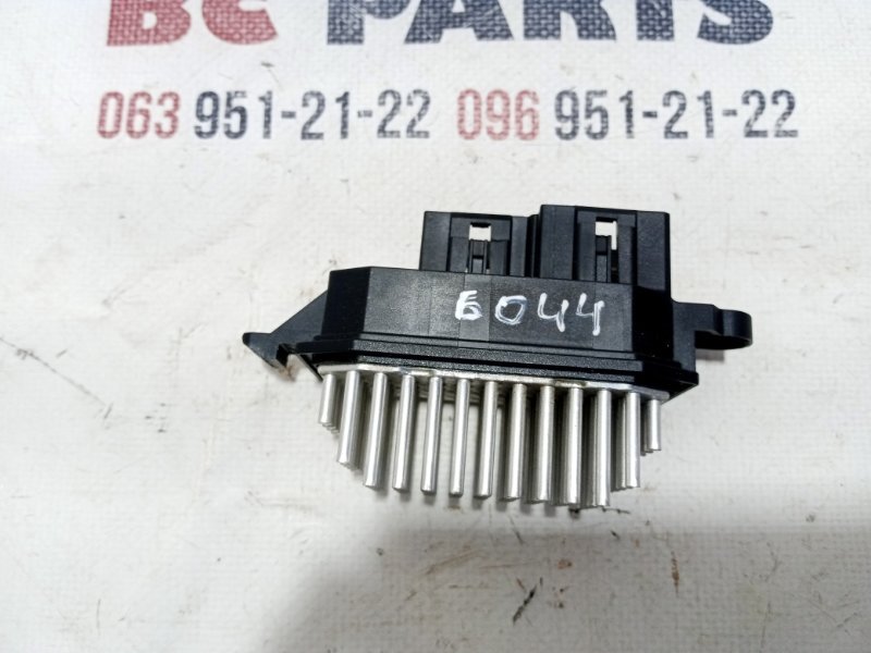 Реостат печки Rogue 2019 T32 QR25 2.5 Реостат печки Rogue 2019 T32 QR25 2.5