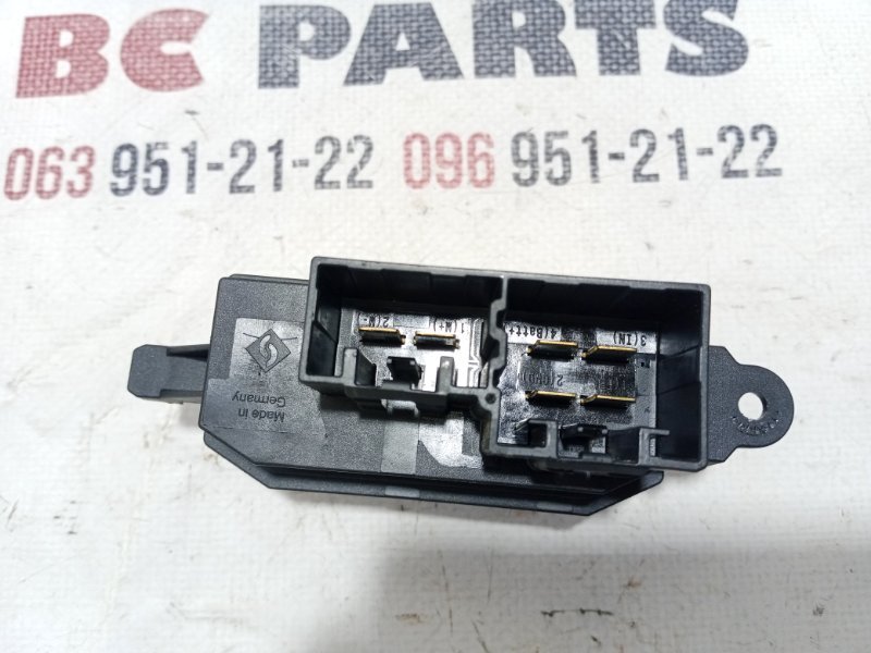 Реостат печки Rogue 2019 T32 QR25 2.5 Реостат печки Rogue 2019 T32 QR25 2.5