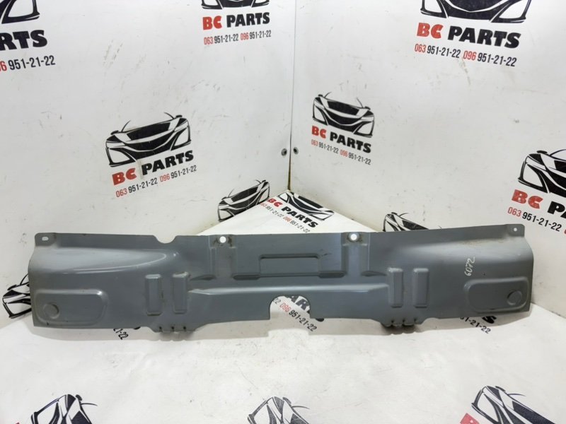 Запчасть крепление бампера заднее Nissan Rogue 2021 T33 2.5 747986rr0h Б/У Крепление бампера заднее Nissan Rogue 2021 T33 2.5 747986rr0h Б/У