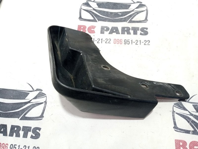 Брызговик передний левый Nissan Rogue T32 QR25 2.5