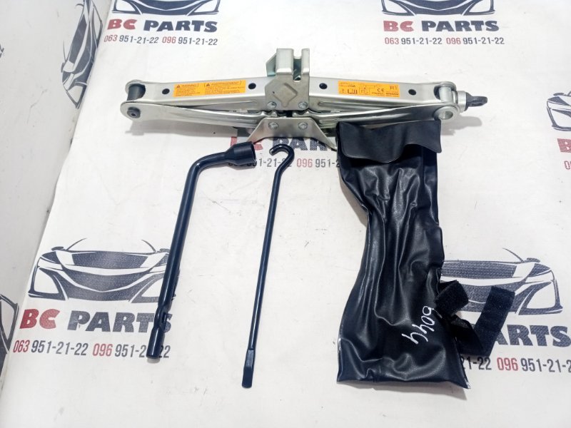 Домкрат Rogue 2019 T32 QR25 2.5 Домкрат Rogue 2019 T32 QR25 2.5