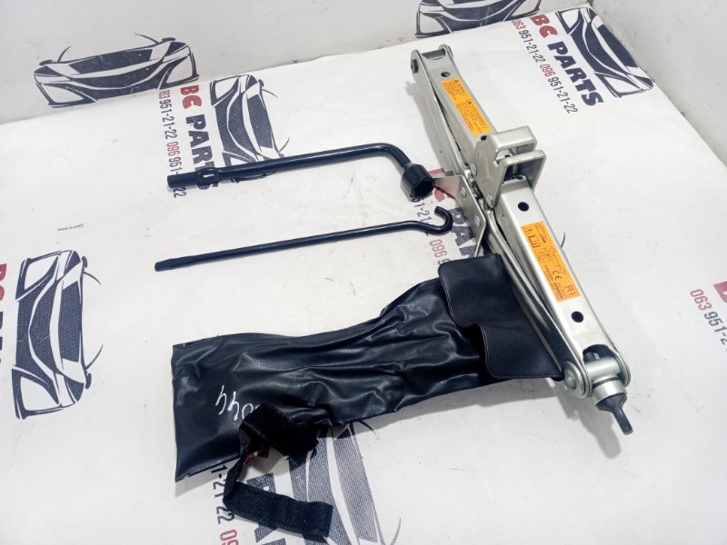 Домкрат Rogue 2019 T32 QR25 2.5 Домкрат Rogue 2019 T32 QR25 2.5