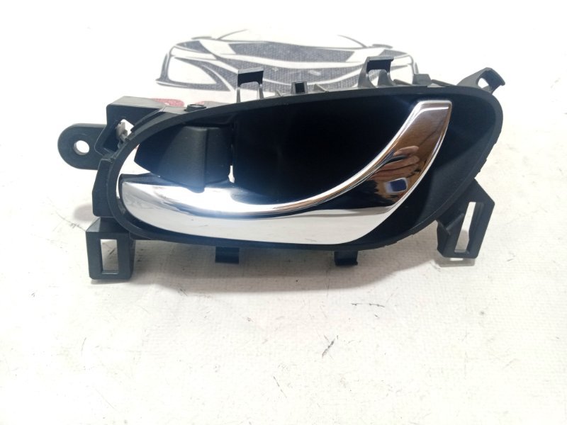 Ручка двери внутренняя левая Rogue 2019 T32 QR25 2.5 Ручка двери внутренняя левая Rogue 2019 T32 QR25 2.5