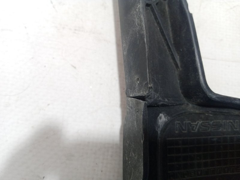 Заглушка ПТФ передняя правая Rogue 2020 T33 2.5