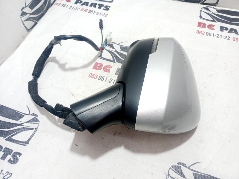 Зеркало заднего вида боковое правое Rogue 2020 T33 2.5 Зеркало заднего вида боковое правое Rogue 2020 T33 2.5