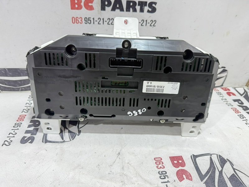 Панель приборов Rogue 2020 T33 2.5