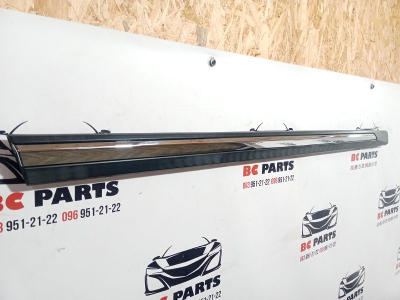 Накладка двери передняя левая Rogue 2019 T32 QR25 2.5 Накладка двери передняя левая Rogue 2019 T32 QR25 2.5