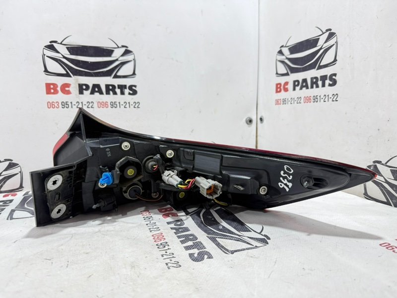 Фонарь наружный (в крыло) задний левый Rogue 2020 T33 2.5 Фонарь наружный (в крыло) задний левый Rogue 2020 T33 2.5