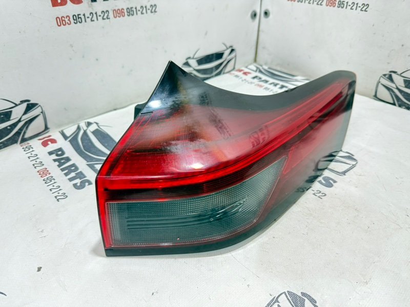 Фонарь наружный (в крыло) задний правый Nissan Rogue 2020 T33 2.5 26550-6RR0D Б/У