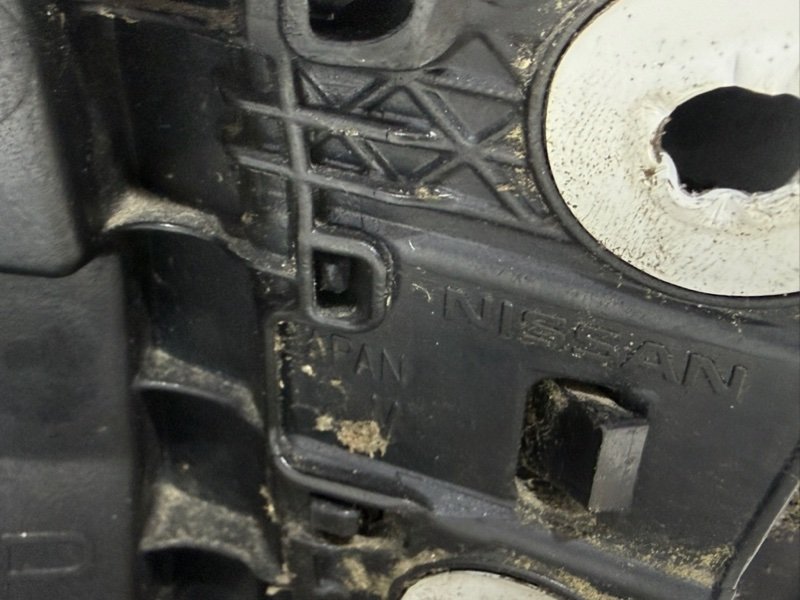 Фонарь наружный (в крыло) задний правый Rogue 2020 T33 2.5