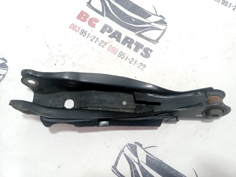 Рычаг подвески задний правый Rogue 2021 T33 2.5