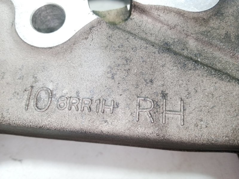 Цапфа задняя правая Rogue 2021 T33 2.5