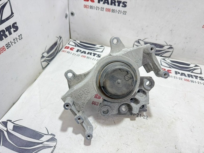 Подушка двигателя левая Nissan Rogue 2020 T33 2.5 11220-6RA0A Б/У