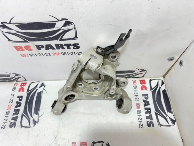 Цапфа задняя правая Rogue 2020 T33 2.5 Цапфа задняя правая Rogue 2020 T33 2.5